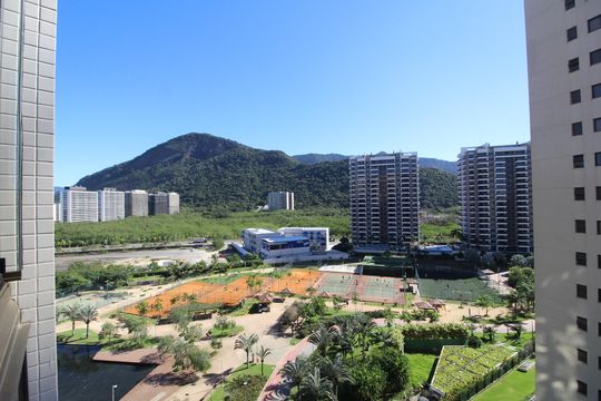 Sala - Vista de apartamento à venda com 2 quartos, 86m² em Recreio dos Bandeirantes, Rio de Janeiro