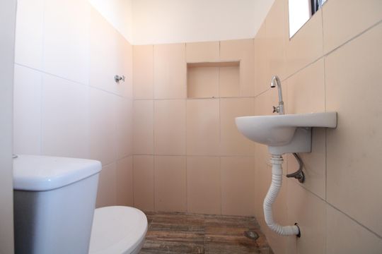 Banheiro de casa para alugar com 1 quarto, 30m² em Praça Joaniza, São Paulo