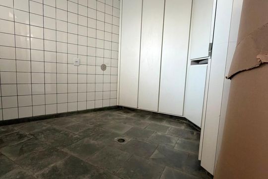 Área externa de casa à venda com 4 quartos, 187m² em Pinheirinho, Santo André