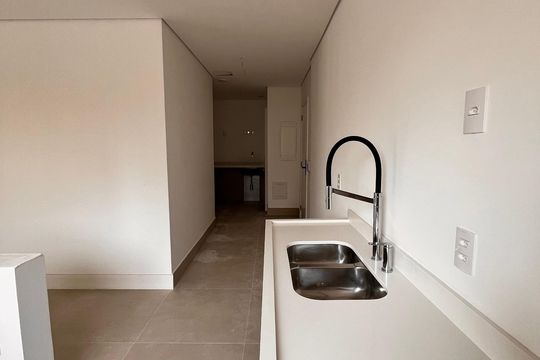 Cozinha de apartamento à venda com 3 quartos, 156m² em Cambuí, Campinas