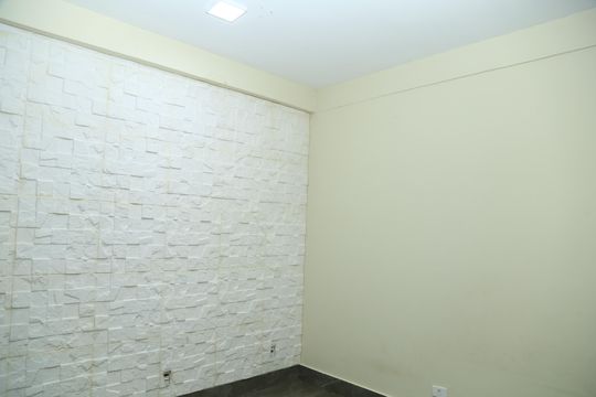 Sala 2 de casa à venda com 5 quartos, 210m² em Vila Jardim Vitoria, Goiânia
