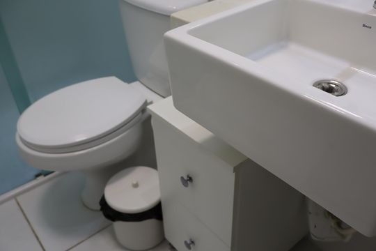 Banheiro suíte de casa à venda com 3 quartos, 152m² em Vila Rica, São Paulo