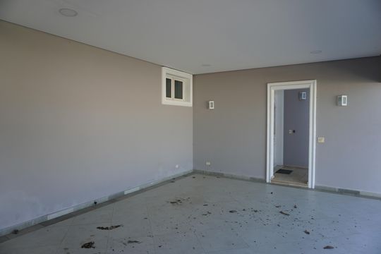 Garagem de casa de condomínio para alugar com 4 quartos, 455m² em Residencial Morada dos Lagos, Barueri