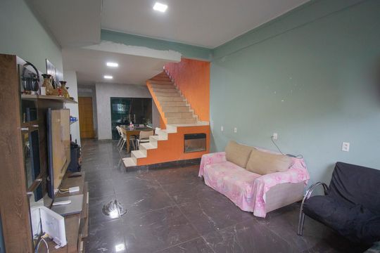 Casa à venda com 4 quartos, 180m² em Qnp 26, Brasília