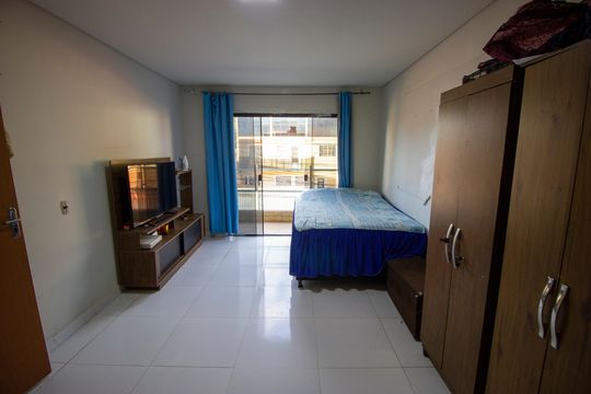 Casa à venda com 4 quartos, 180m² em Qnp 26, Brasília
