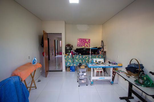 Casa à venda com 4 quartos, 180m² em Qnp 26, Brasília