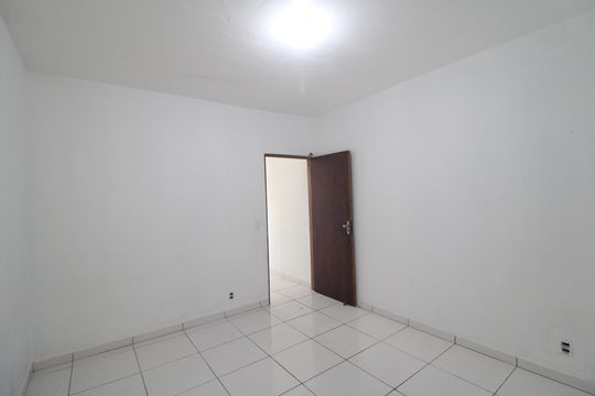 Quarto de casa para alugar com 1 quarto, 50m² em Jardim Novo Horizonte, São Paulo