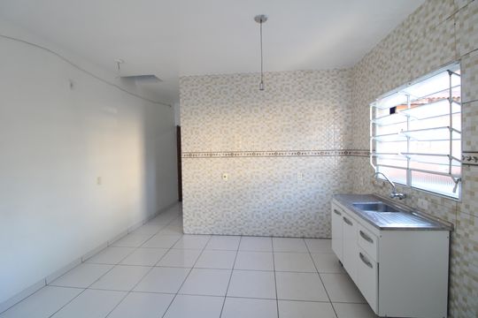 Cozinha de casa para alugar com 1 quarto, 50m² em Jardim Novo Horizonte, São Paulo