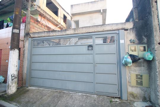 Fachada de casa para alugar com 1 quarto, 50m² em Jardim Novo Horizonte, São Paulo