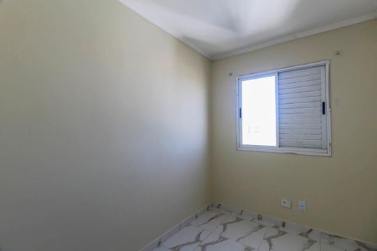 Apartamento para alugar com 3 quartos, 70m² em Vila Antonieta, São Paulo