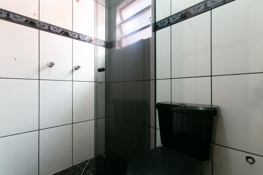 Banheiro 2 de casa de condomínio à venda com 3 quartos, 320m² em Parque Savoy City, São Paulo