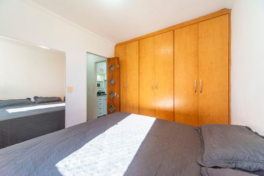 Quarto 2 de apartamento à venda com 2 quartos, 55m² em Jardim do Estádio, Santo André