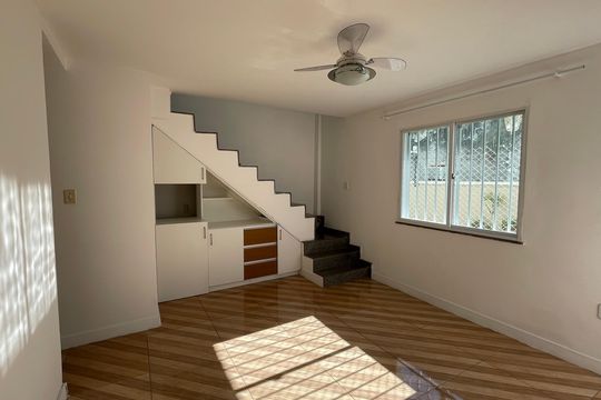 Casa de Condomínio para alugar com 3 quartos, 95m² em Freguesia (ilha do Governador), Rio de Janeiro