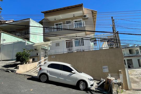 Fachada de casa de condomínio para alugar com 3 quartos, 95m² em Freguesia (ilha do Governador), Rio de Janeiro