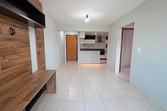 Sala de apartamento para alugar com 2 quartos, 72m² em Parque Amazonia, Goiânia