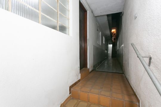 Entrada  de casa para alugar com 3 quartos, 120m² em Vila Regina, São Paulo