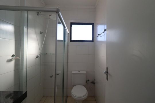 Banheiro de apartamento para alugar com 2 quartos, 48m² em Jardim Jose Sampaio Junior, Ribeirão Preto
