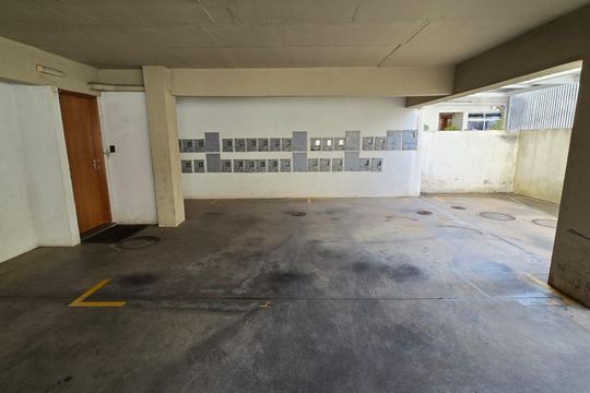 Garagem de apartamento à venda com 2 quartos, 50m² em Fernão Dias, Belo Horizonte