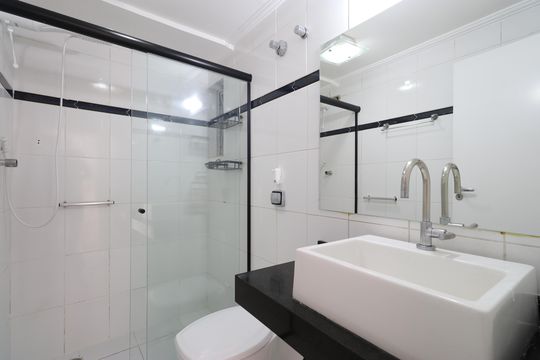 Banheiro  de apartamento à venda com 2 quartos, 70m² em Santa Cecilia, São Paulo