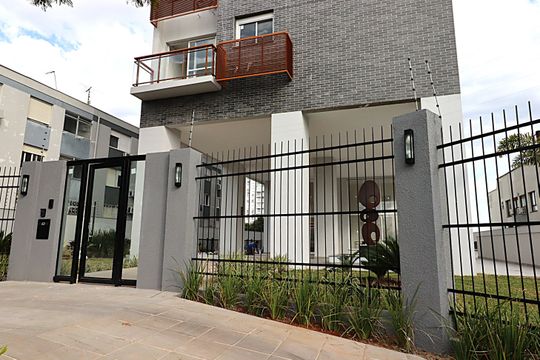 Apartamento à venda com 3 quartos, 94m² em Vila Ipiranga, Porto Alegre
