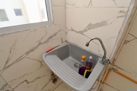 Área de Serviço de apartamento para alugar com 2 quartos, 40m² em Nova Brasília, Salvador