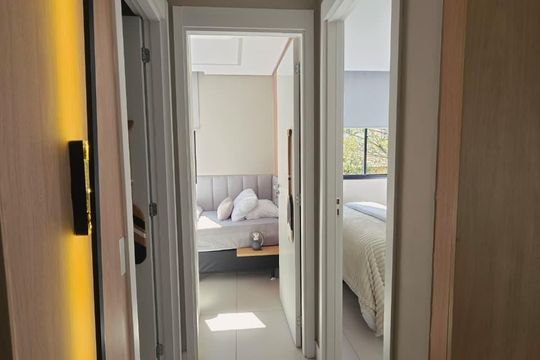 Corredor de apartamento à venda com 1 quarto, 39m² em Cidade Jardim, São Paulo