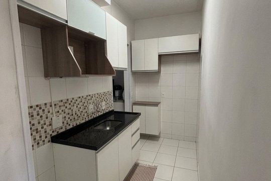 Cozinha de apartamento para alugar com 2 quartos, 45m² em Jardim Central, Cotia