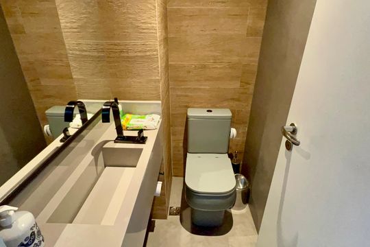 Lavabo de apartamento para alugar com 3 quartos, 200m² em Pinheiros, São Paulo