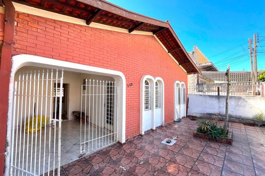 Casa para alugar com 2 quartos, 300m² em Jardim Nova Europa, Campinas