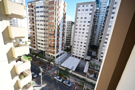 Apartamento à venda com 2 quartos, 56m² em Setor Bueno, Goiânia