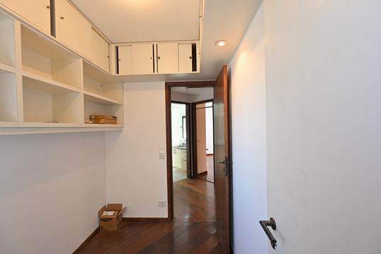 Quarto de Serviço  de apartamento à venda com 2 quartos, 82m² em Vila Clementino, São Paulo