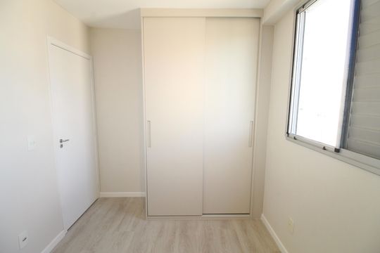 Quarto 2 de apartamento para alugar com 2 quartos, 58m² em Vila Rossi, São José dos Campos