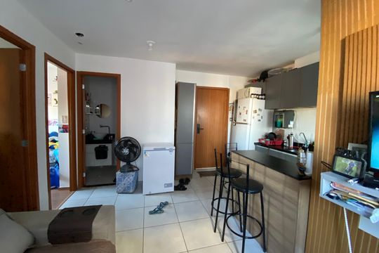 Apartamento à venda com 2 quartos, 40m² em Del Castilho, Rio de Janeiro