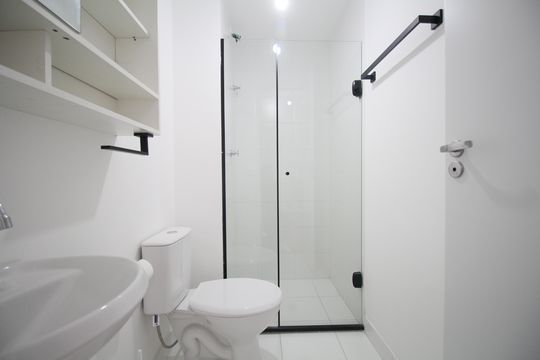 Banheiro de apartamento para alugar com 2 quartos, 34m² em Vila Prel, São Paulo