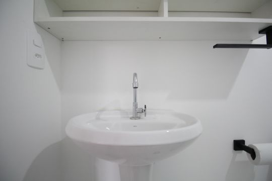 Banheiro de apartamento para alugar com 2 quartos, 34m² em Vila Prel, São Paulo