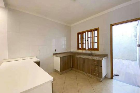 Cozinha de casa à venda com 3 quartos, 120m² em Jardim Taquari, São Paulo