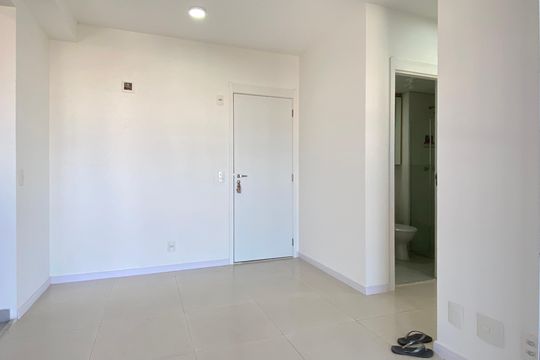 Sala - Cozinha de apartamento para alugar com 2 quartos, 50m² em Vila Osasco, Osasco