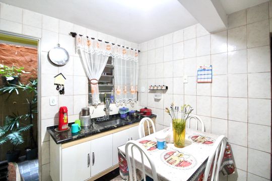Cozinha de casa à venda com 8 quartos, 500m² em Jardim Santa Maria, São Paulo