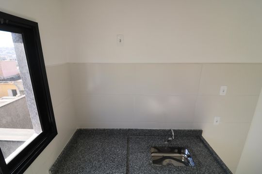 Cozinha de apartamento à venda com 2 quartos, 36m² em Vila Alpina, São Paulo