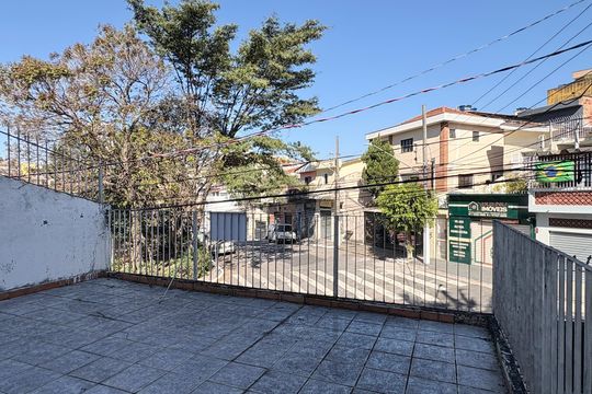 Quintal de casa à venda com 4 quartos, 130m² em Parque Sao Luis, São Paulo