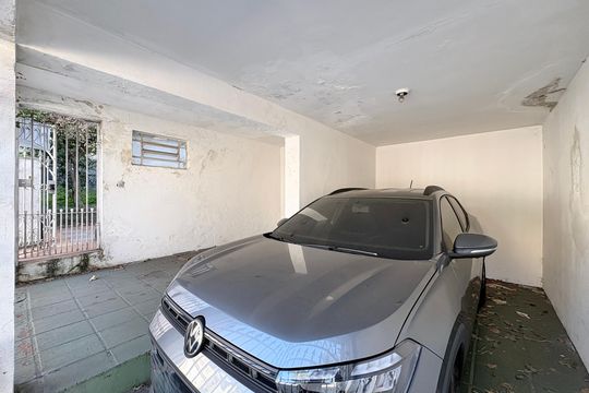 Garagem de casa à venda com 4 quartos, 130m² em Parque Sao Luis, São Paulo