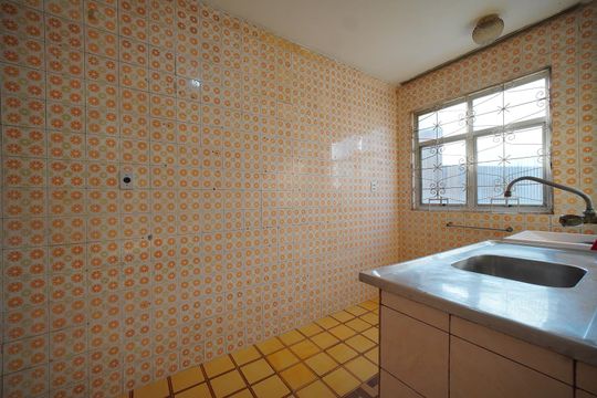 Cozinha de apartamento para alugar com 1 quarto, 50m² em Kobrasol, São José