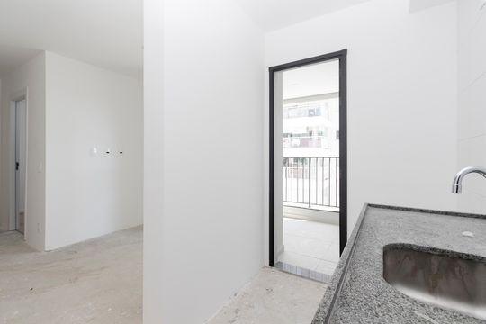 Cozinha de apartamento para alugar com 2 quartos, 42m² em Santo Amaro, São Paulo