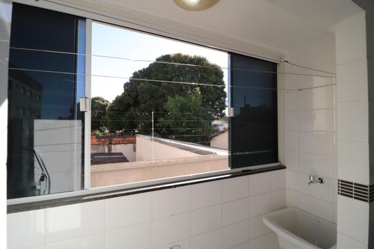 Cozinha e Área de Serviço de apartamento para alugar com 2 quartos, 58m² em Santa Mônica, Uberlândia