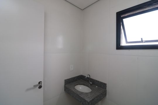Banheiro de apartamento à venda com 2 quartos, 39m² em Vila Alpina, São Paulo