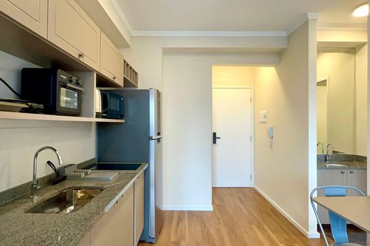Cozinha de kitnet/studio para alugar com 1 quarto, 29m² em Pinheiros, São Paulo