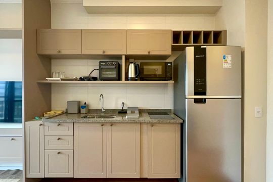 Cozinha de kitnet/studio para alugar com 1 quarto, 29m² em Pinheiros, São Paulo