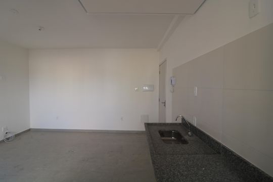 Cozinha de apartamento à venda com 2 quartos, 39m² em Vila Alpina, São Paulo
