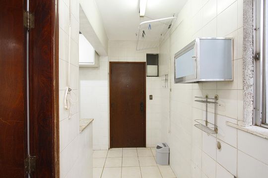 Cozinha de apartamento para alugar com 2 quartos, 77m² em Nova Suíça, Belo Horizonte