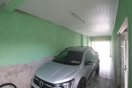 Garagem de casa para alugar com 3 quartos, 227m² em São Luís, Canoas